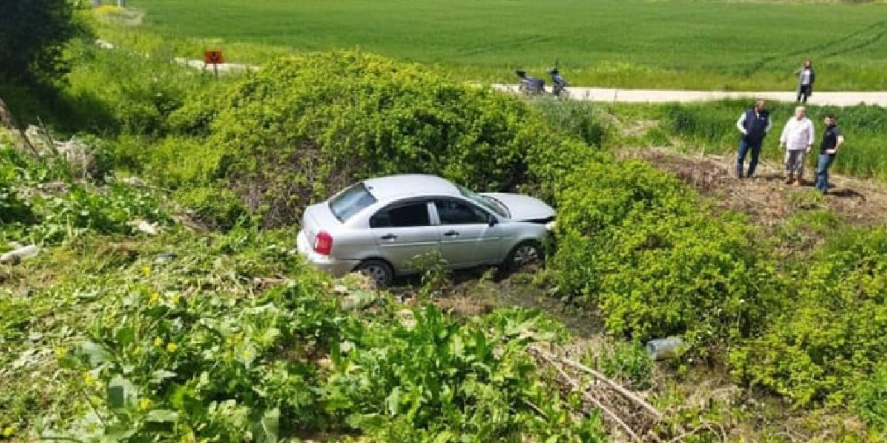 Oy kullanmaya giderken araç devrildi; 1’i çocuk 5 yaralı