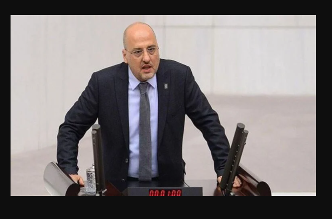 Ahmet Şık kimdir?  Ahmet Şık nereli ve kaç yaşındadır?