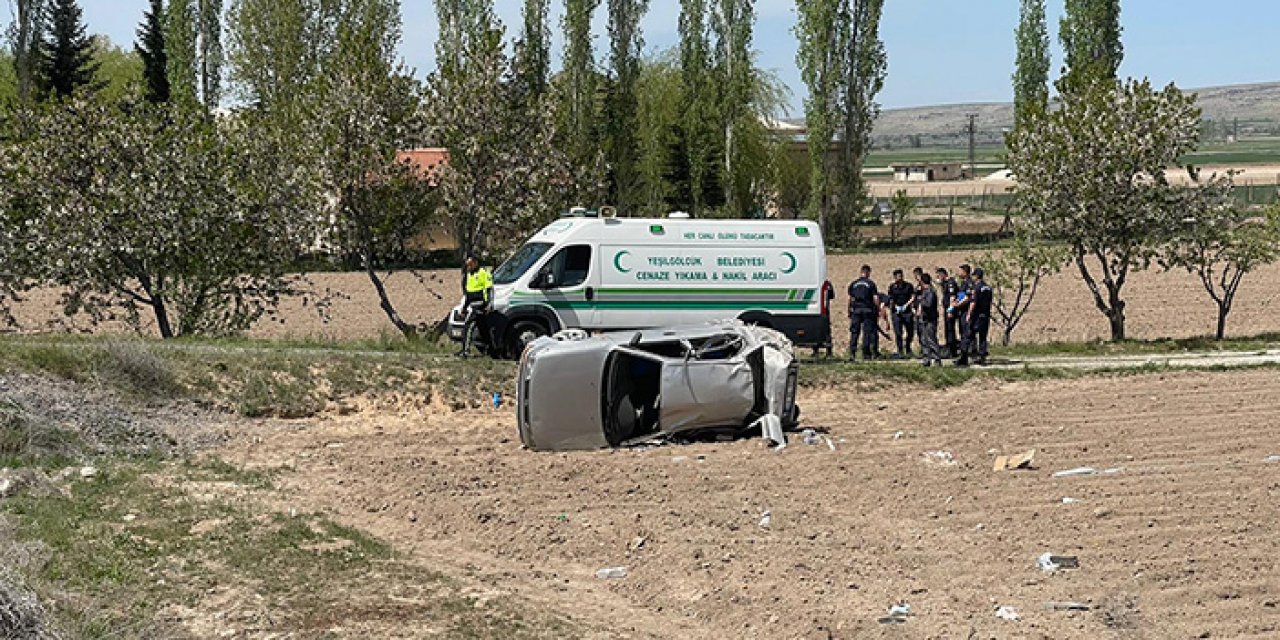 Şarampole devrilen araçta; 2 ölü, 4 yaralı