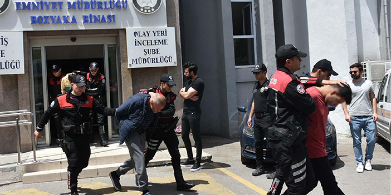 5 kişinin öldüğü kahvehane baskınında şüpheliler adliyede