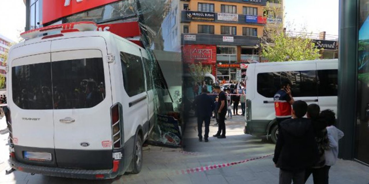 Minibüs önce otomobille çarpıştı ardından dükkana girdi