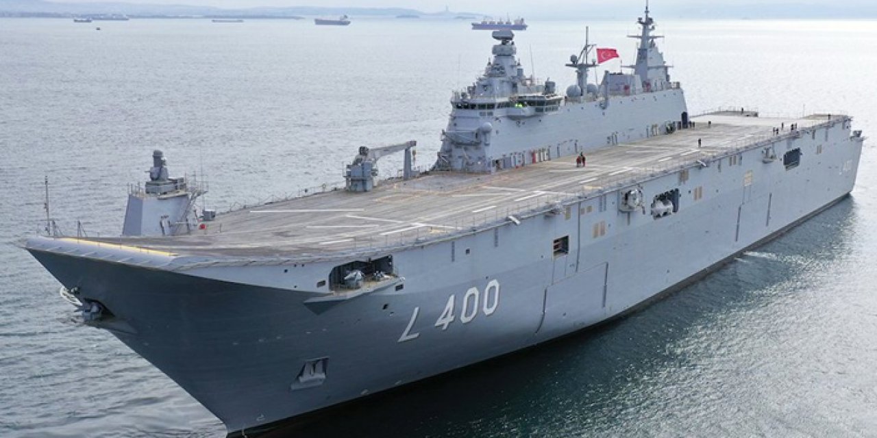 TCG Anadolu İzmir Alsancak Limanı'ndan ayrıldı