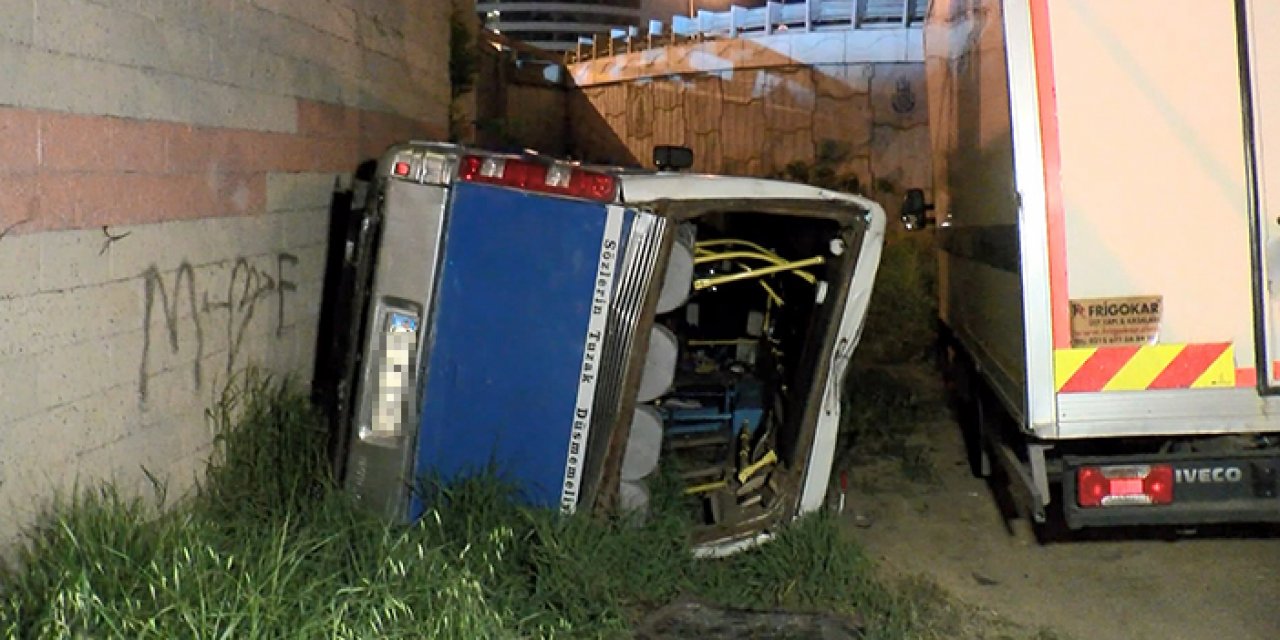 Minibüs üst geçitten aşağı uçtu: 1'i ağır 2 yaralı