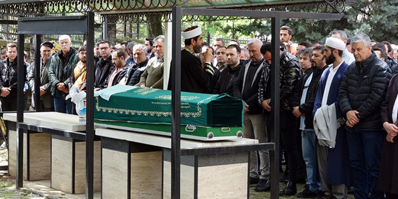 Üzerine düşen vinç nedeniyle ölen işçi toprağa verildi