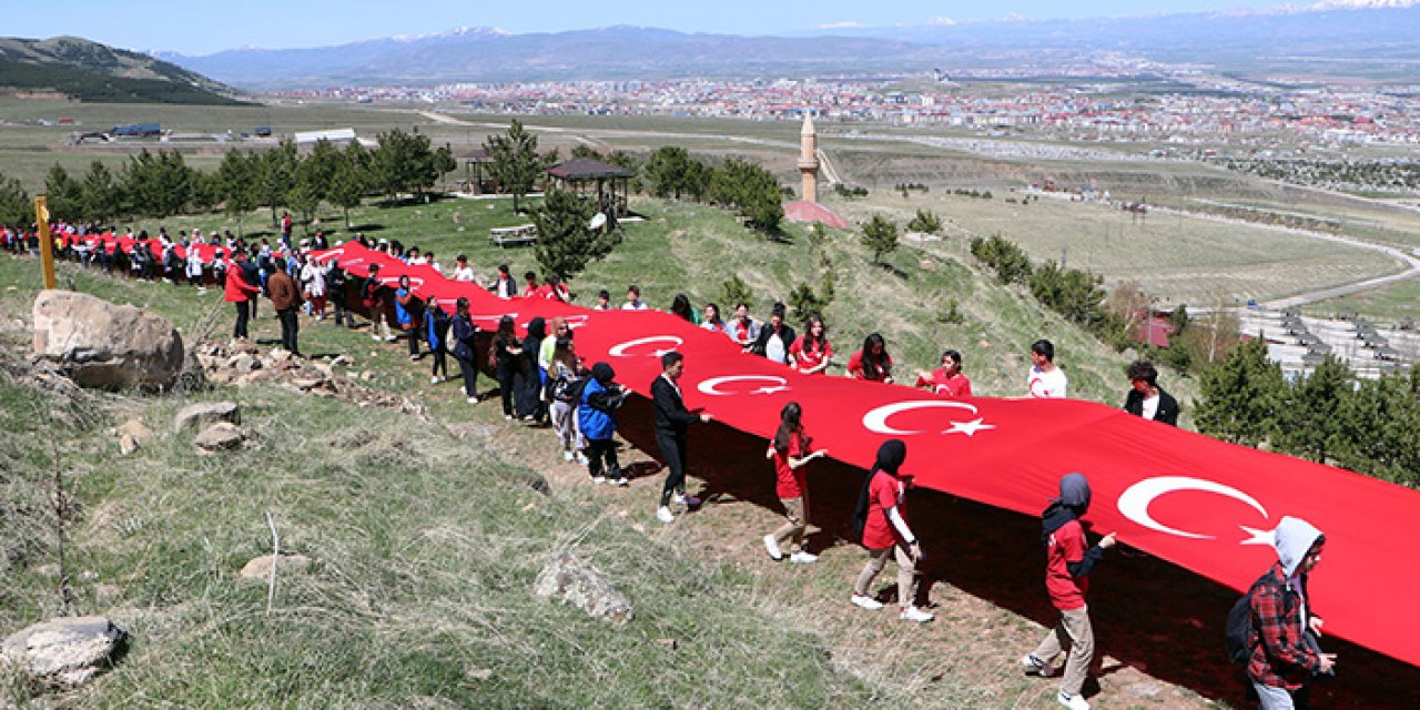 Erzurum Palandöken’de gençlik tırmanışı gerçekleşti