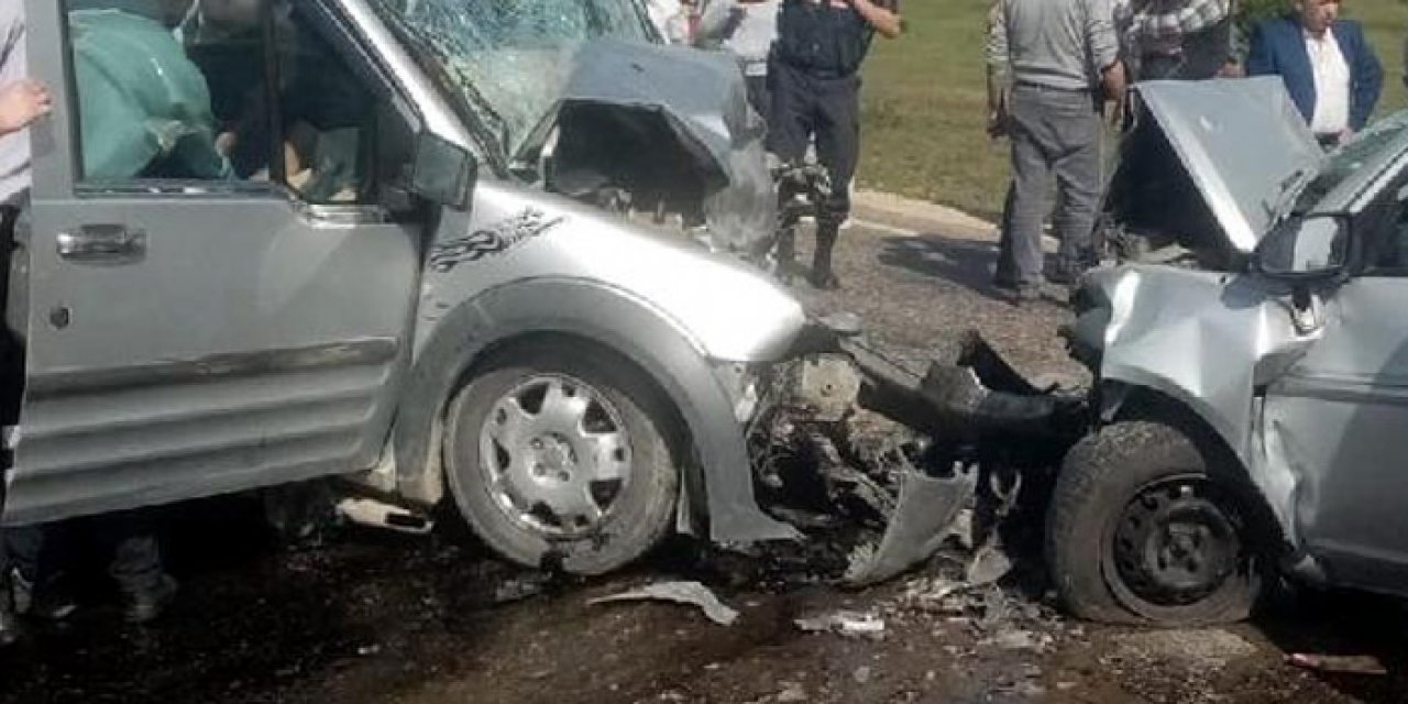 Cenazeye giderken kaza yaptı: Eşiyle birlikte can verdi