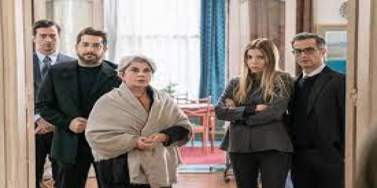 Camdaki Kız Kitabının Sonunda Ne Oluyor? Camdaki Kız Finali Nasıl Oluyor?  Camdaki Kız Dizisinin Sonunda Ne Oluyor?