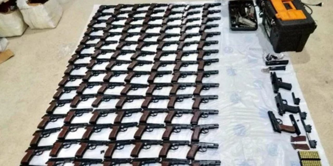 Yasa dışı 100 adet silah ele geçirildi: 4 gözaltı