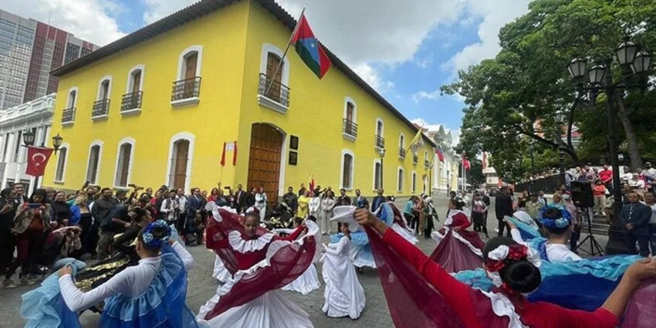 Venezuela'da bir caddeye "Türkiye Cumhuriyeti Caddesi" adı verildi