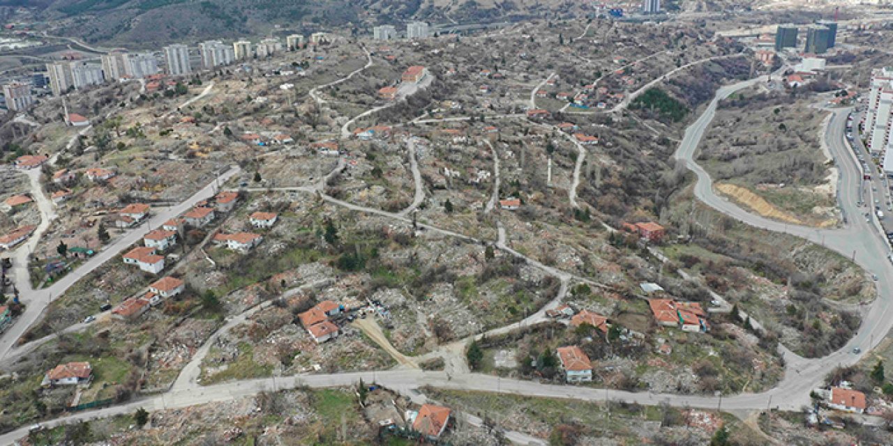 Ankara Büyükşehir Belediyesi’nden yıkıntı temizliği