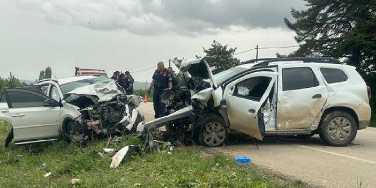 Isparta'da feci kaza: 1 kişi öldü 4 kişi yaralandı