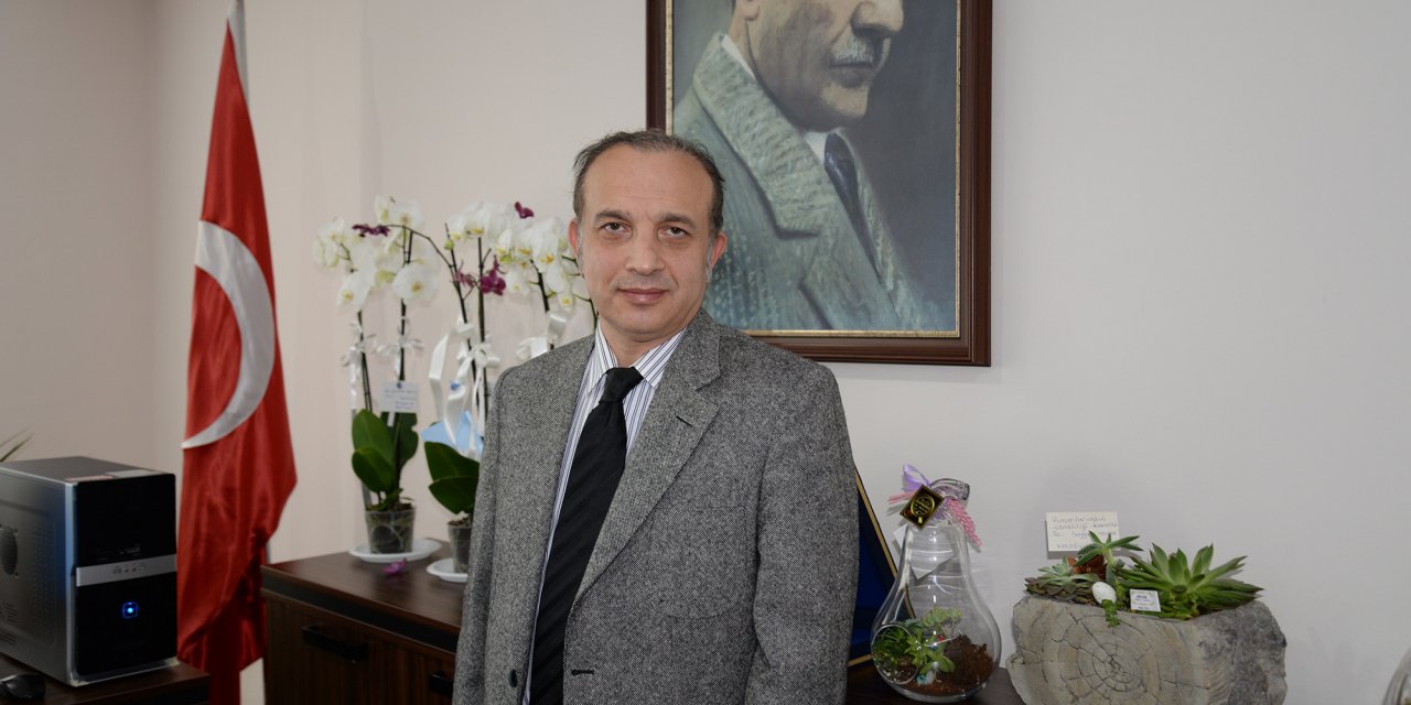 Ekrem Kaya Kimdir? Prof. Dr. Ekrem Kaya Kimdir? Ekrem Kaya Nereli ve Kaç Yaşında?