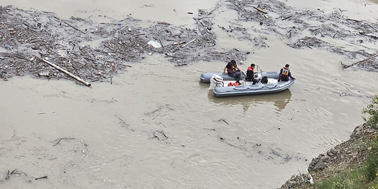 110 kişilik ekip aramaya devam ediyor