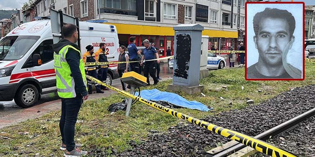 Hemzemin geçitte tren çarptı