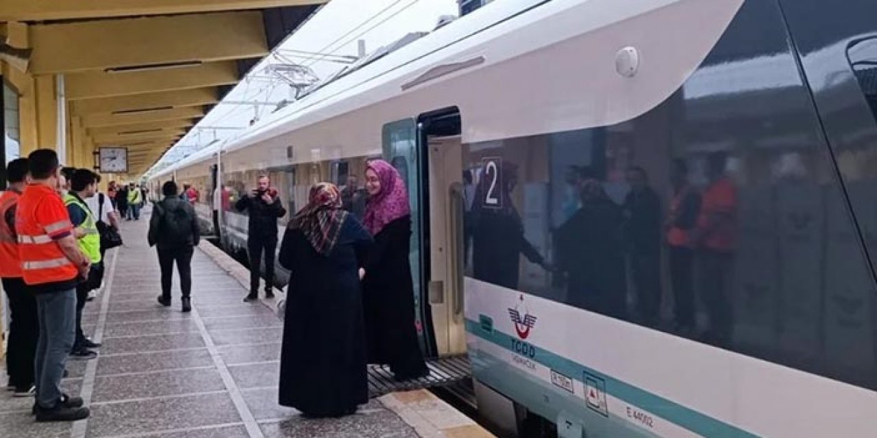 Bakan Karaismailoğlu müjdeyi verdi: Yakında raylara inecek