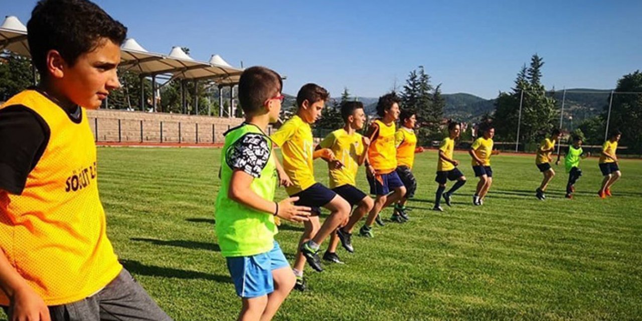 Şereflikoçhisar Belediyesi’nde ‘Haydi gençler futbola’