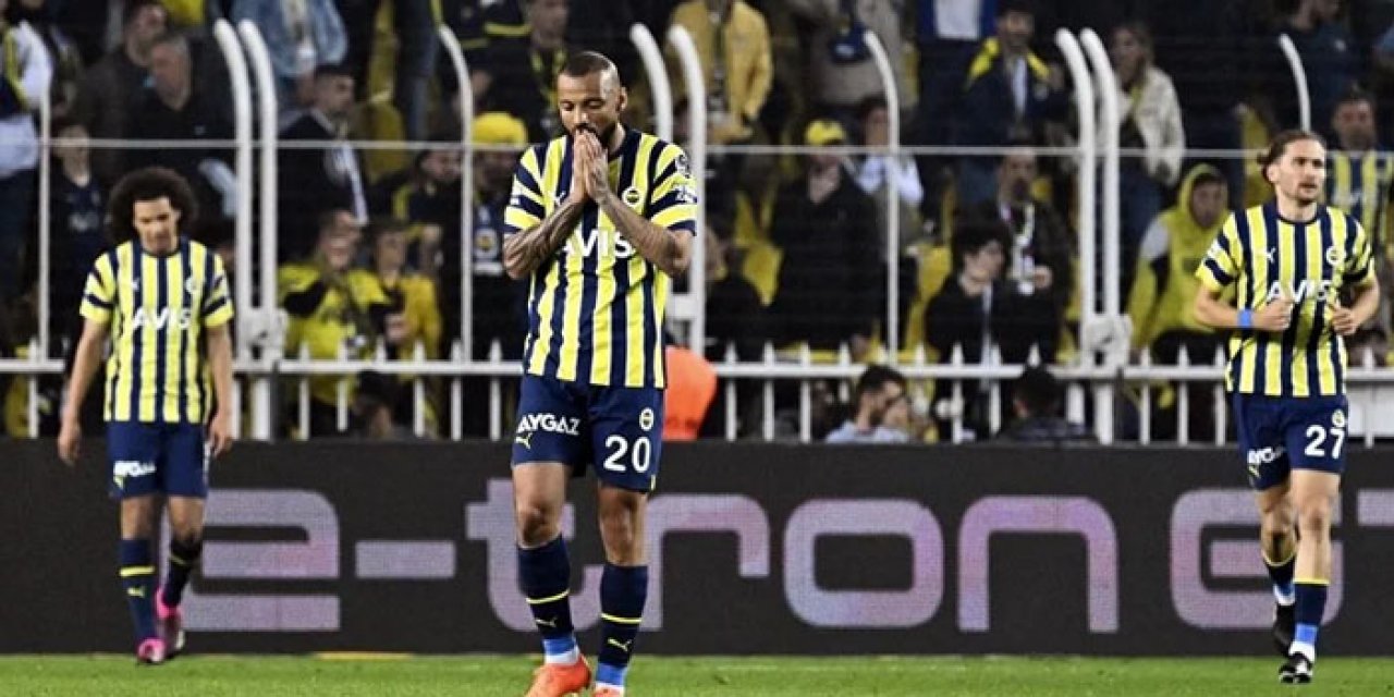 Fenerbahçeli futbolcudan şampiyonluk açıklaması: Çok üzüldük!