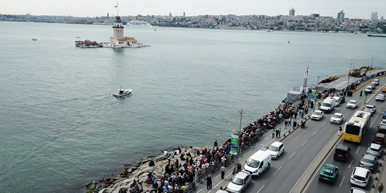 Kız Kulesi’nde son gün yoğunluğu