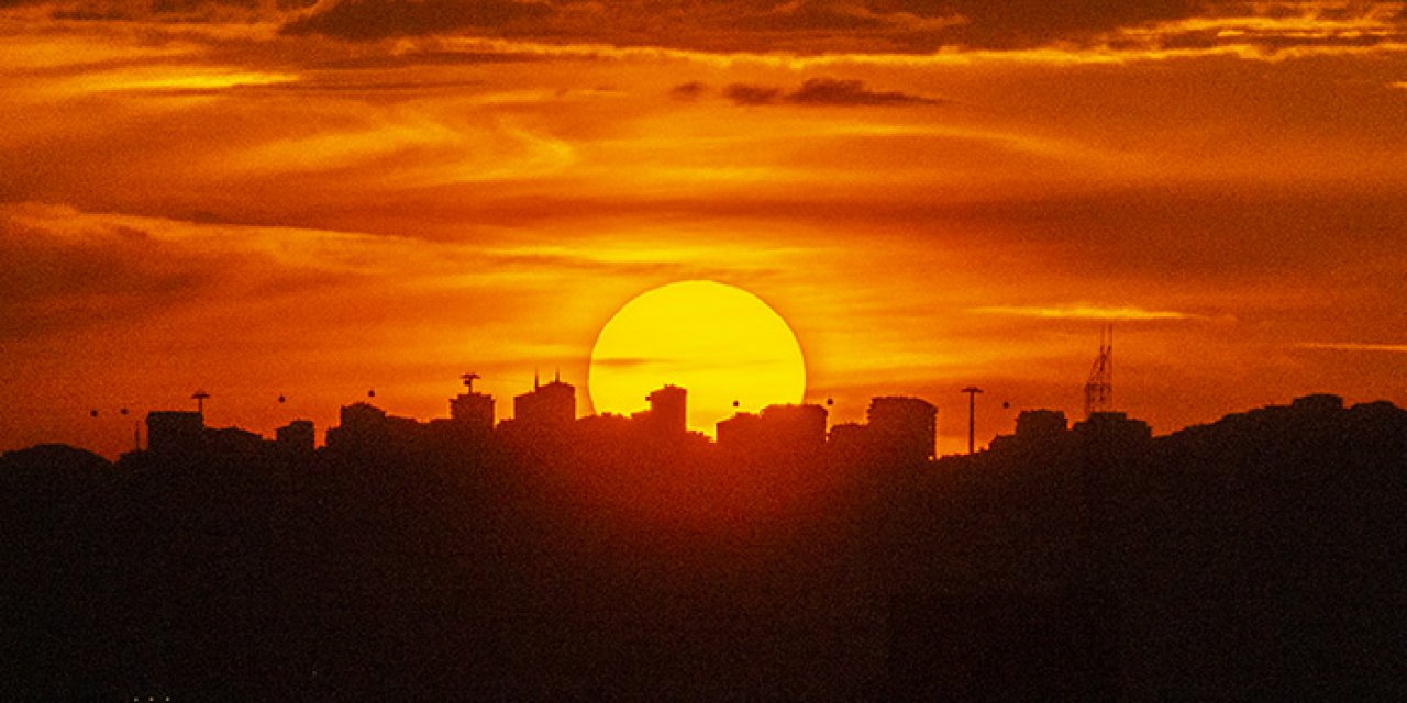 Ankara'da gün batımı manzarası