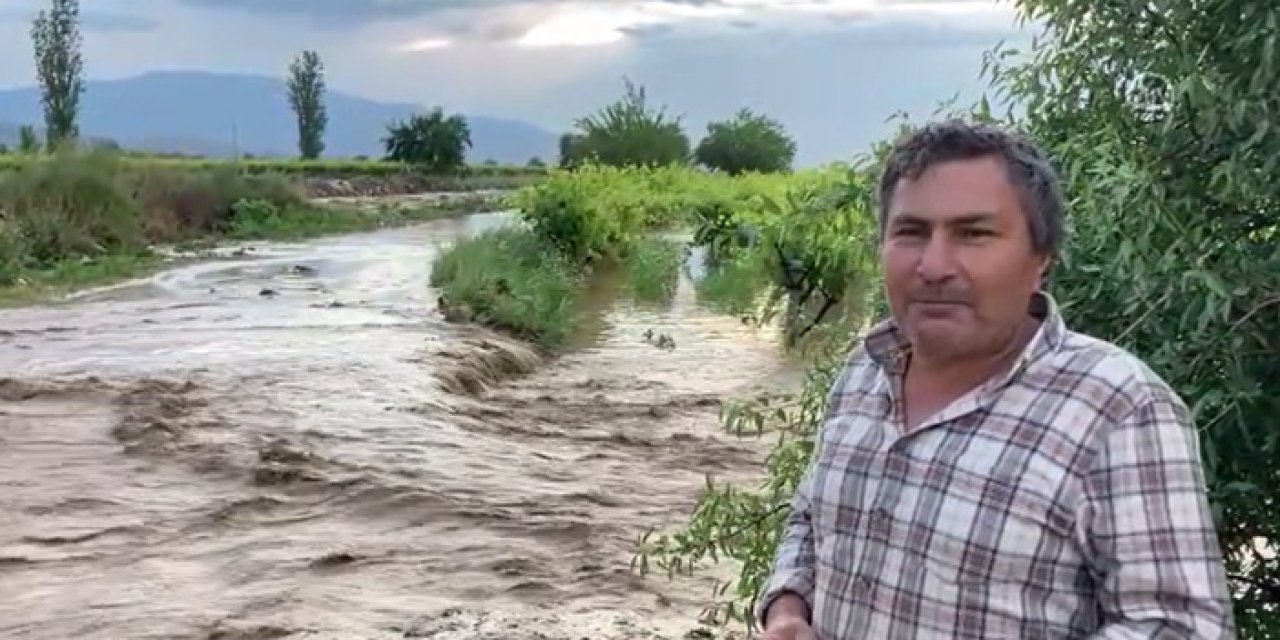 Manisa'da sağanak: Tarım alanlarında zarar gördü