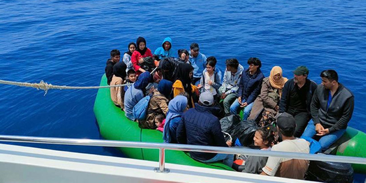 Çanakkale açıklarında 31 kaçak göçmen kurtarıldı