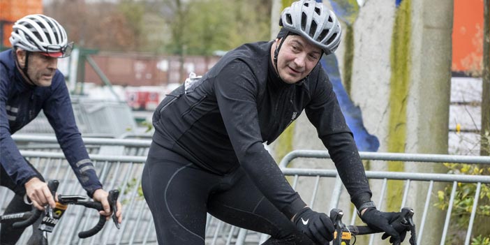 Bisikletten düşen Belçika Başbakanı hastaneye kaldırıldı