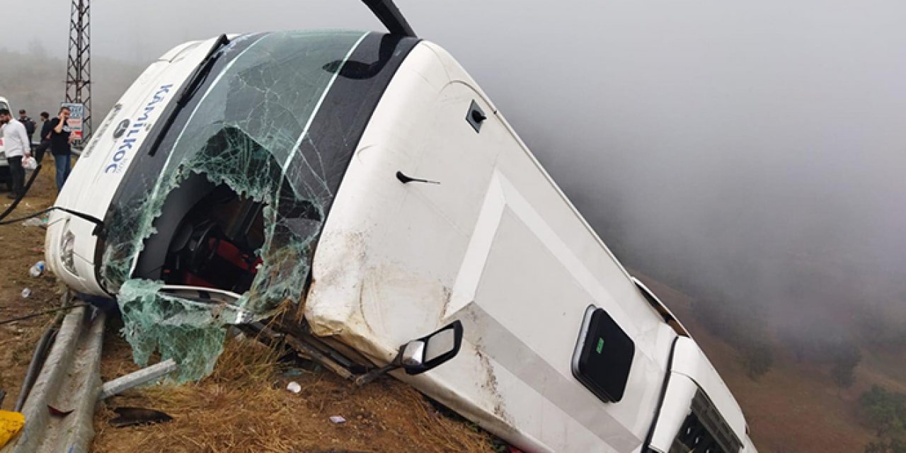 Yolcu otobüsü şarampole yuvarlandı: 1 ölü 14 yaralı
