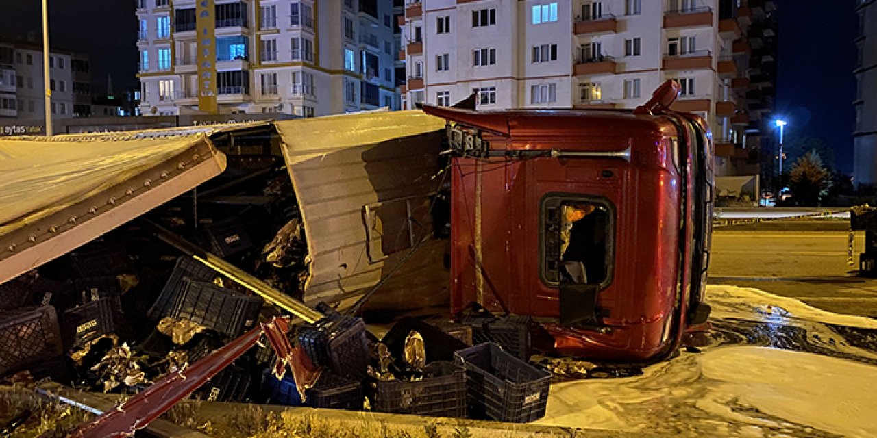 Aksaray’da TIR devrildi 1 kişi yaralandı