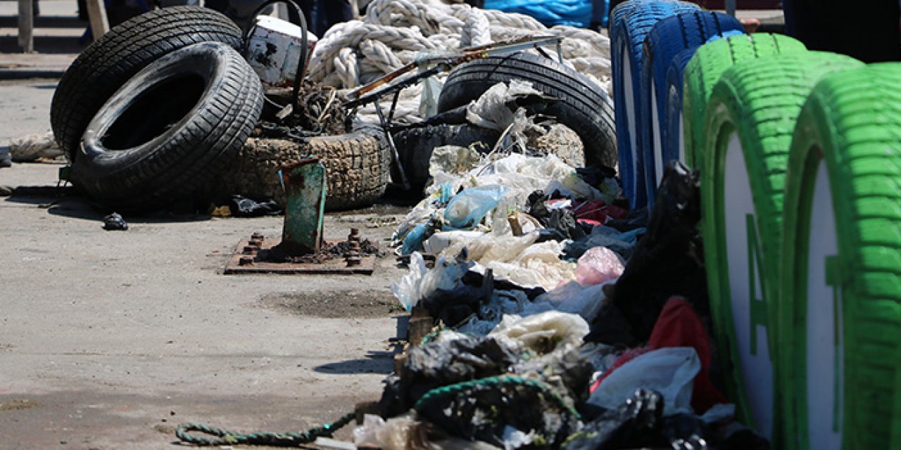 Çevre haftasında 1 ton çöp çıkartıldı