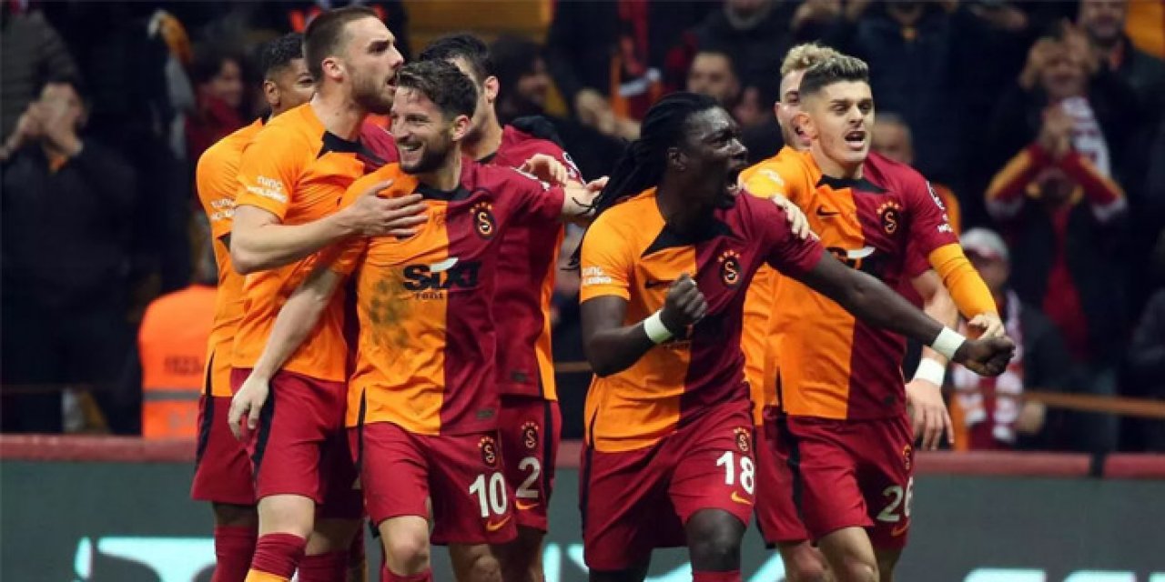 Galatasaray’da ilk ayrılık gerçekleşti