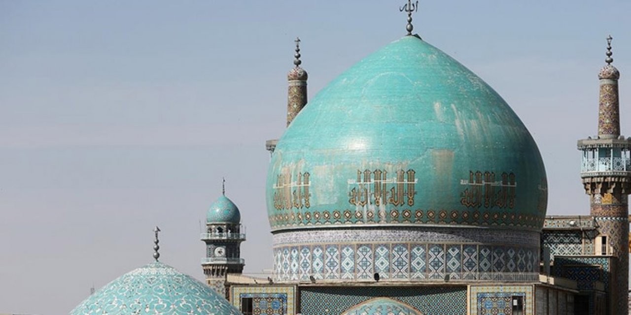 İran’da ki camii farklı hisler yaşatıyor