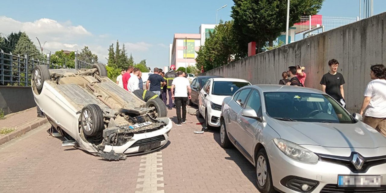 İki araca çarpıp takla attı: 1 yaralı