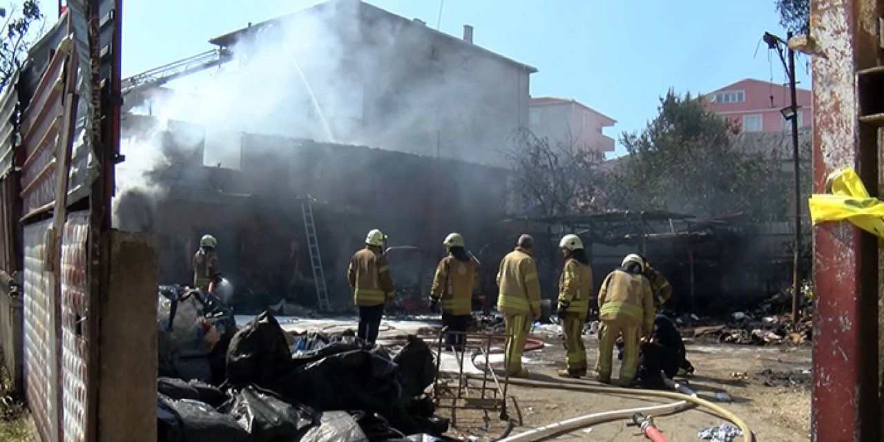Hurda deposunda korkutan yangın