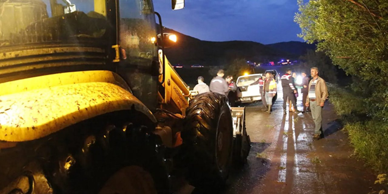 Selde mahsur kalan 9 kişi kurtarıldı