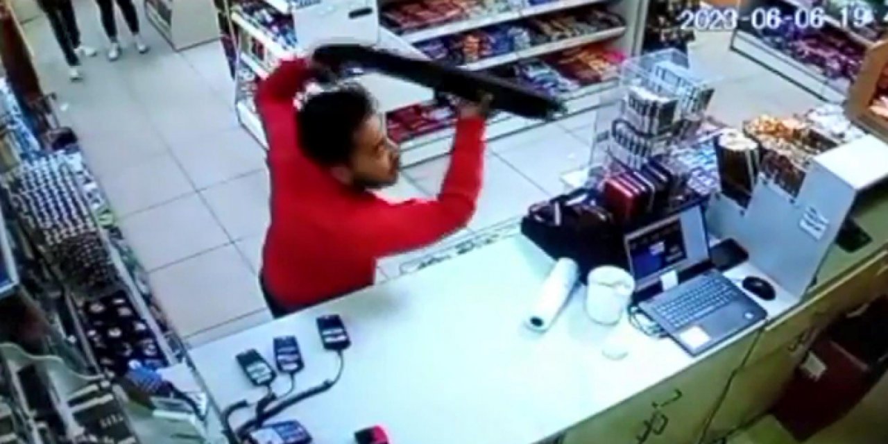 İstasyona pompalıyla saldırdı: Marketteki polis engelledi