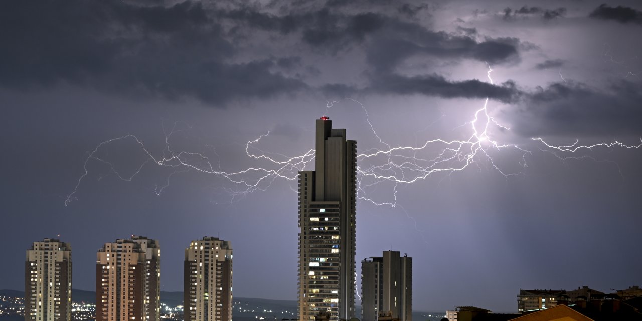 Ankara Büyükşehir Belediyesi'nde selin faturası kesildi: ASKİ Genel Müdürü görevden alındı