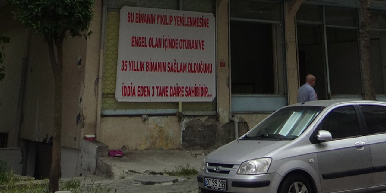 İstanbul'da kentsel dönüşüme karşı çıkanlara pankartlı tepki