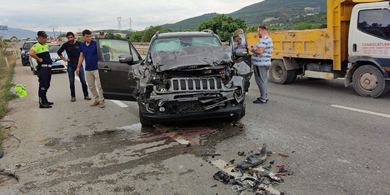 TIR ile cip çarpıştı: 1 yaralı