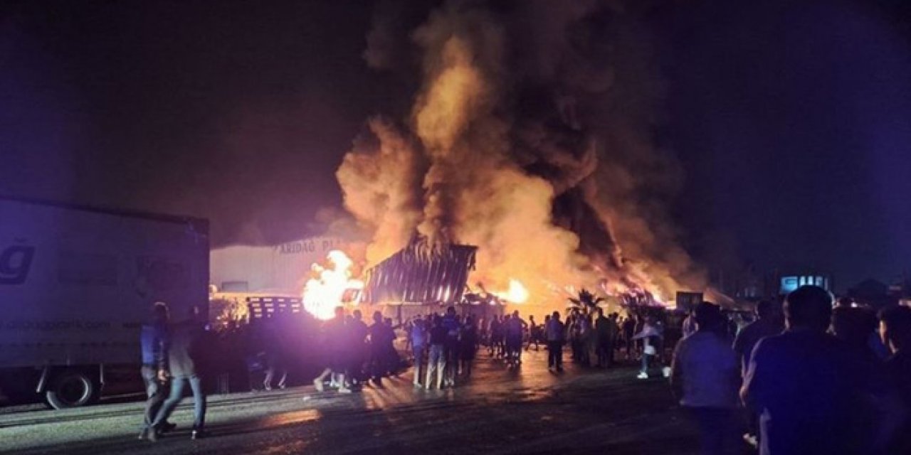 Yangın kontrol altına alınmaya çalışılıyor