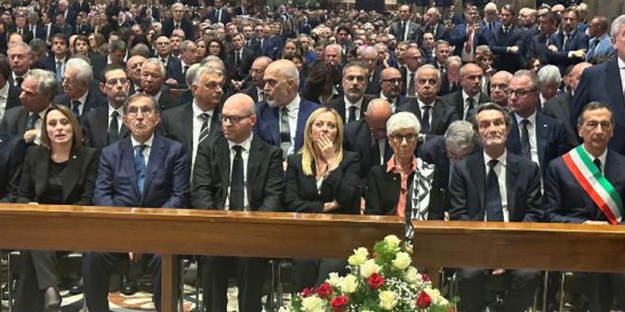 Bakan Fidan; Berlusconi’nin cenaze törenine katıldı