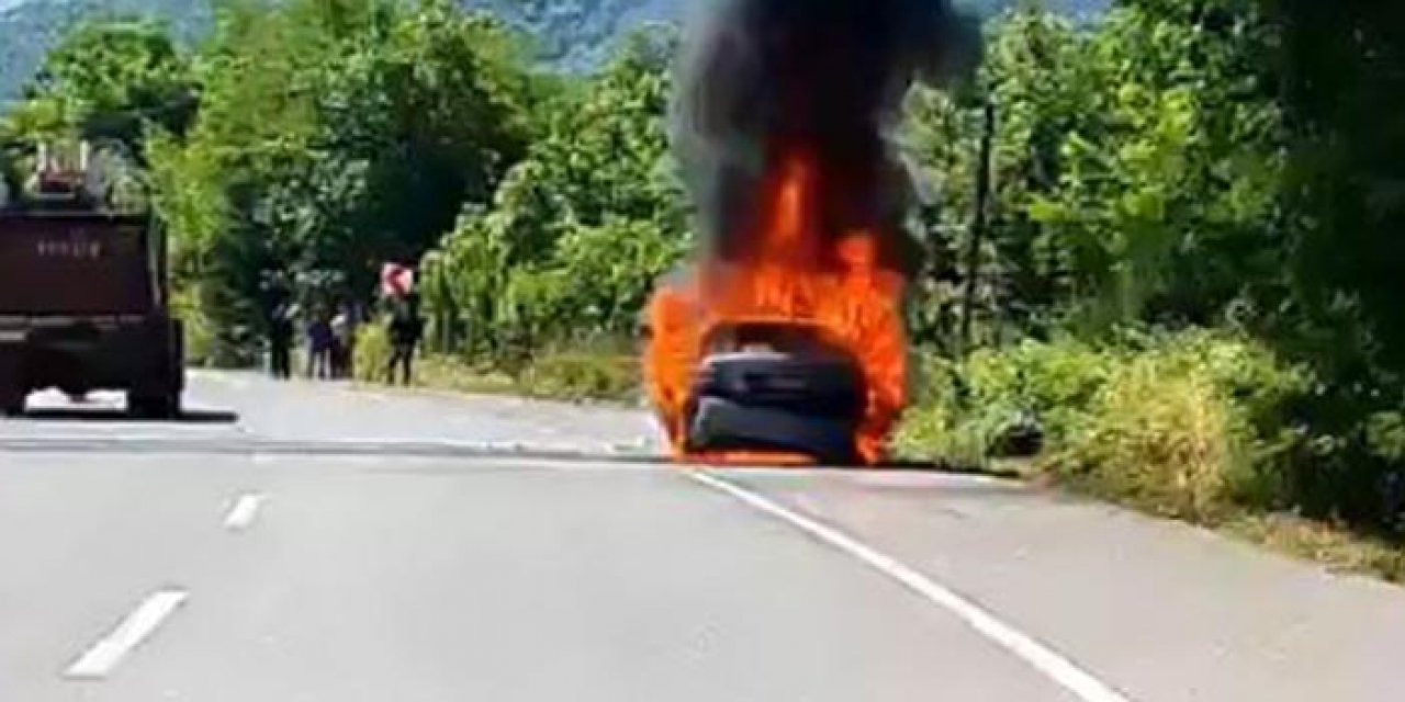 Seyir halindeyken alev alev yandı