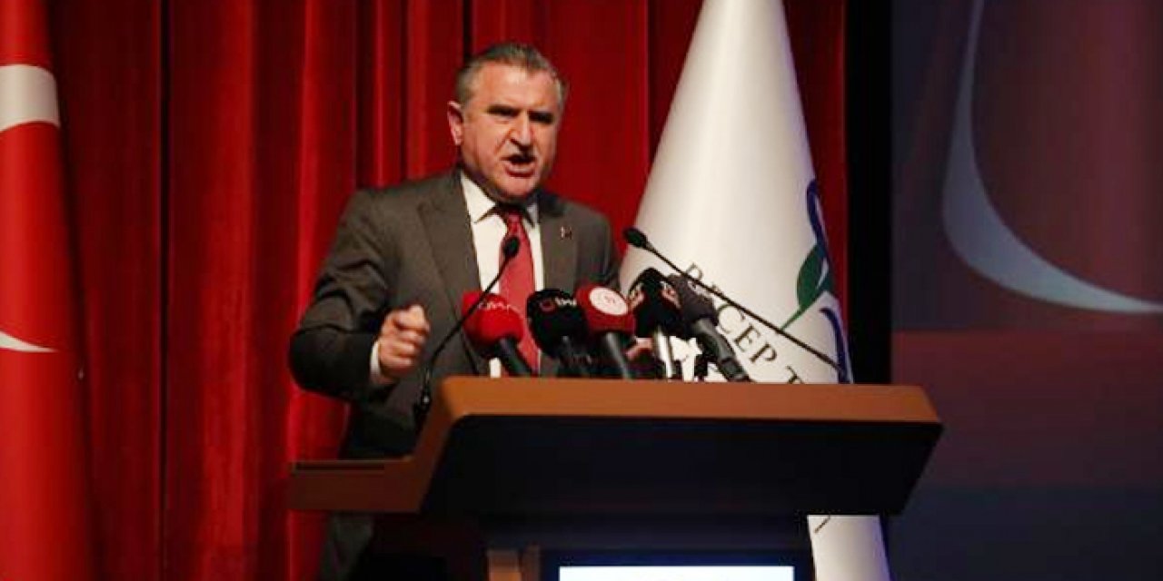 Bakan Bak: Ülkemizle gurur duyuyoruz