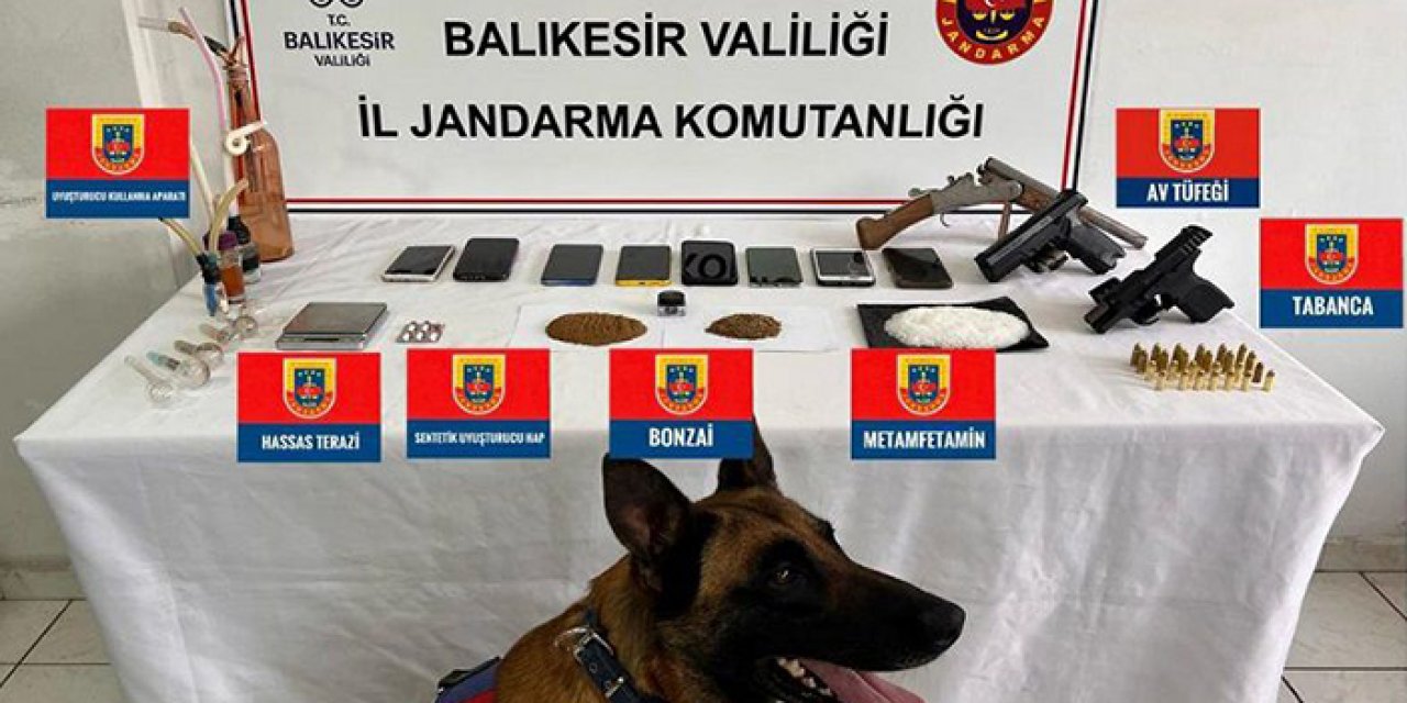 Balıkesir'de uyuşturucu ticaretine operasyon: 11 gözaltı