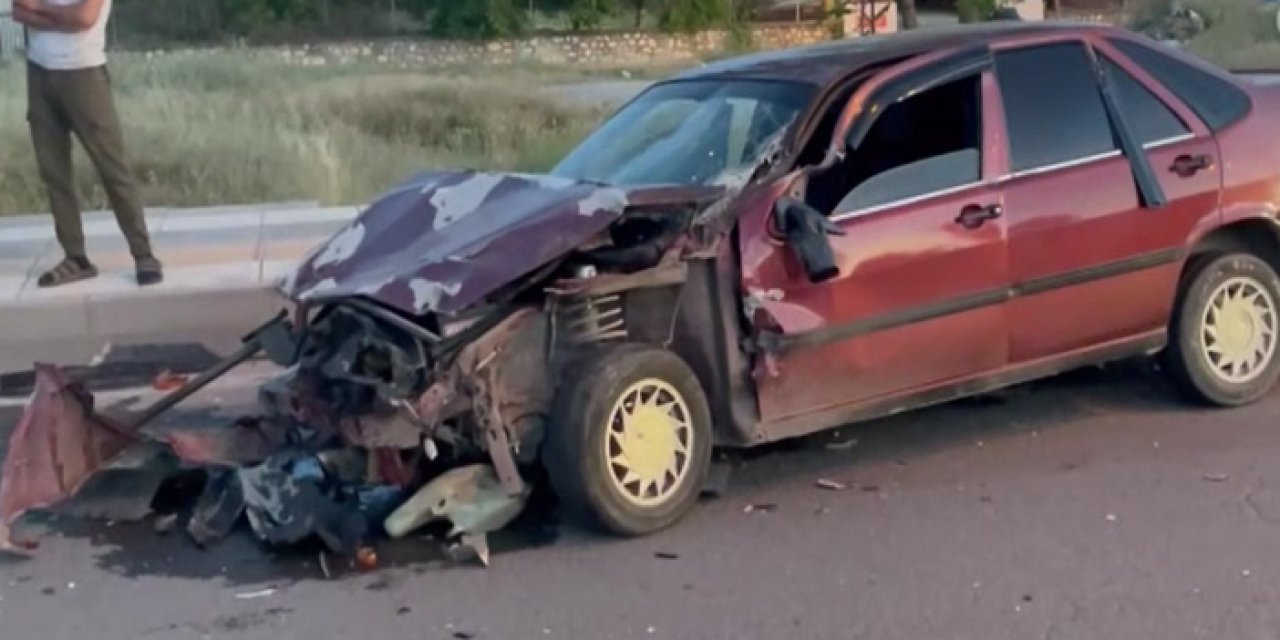 Elazığ'da zincirleme kaza: 1'i ağır 3 yaralı