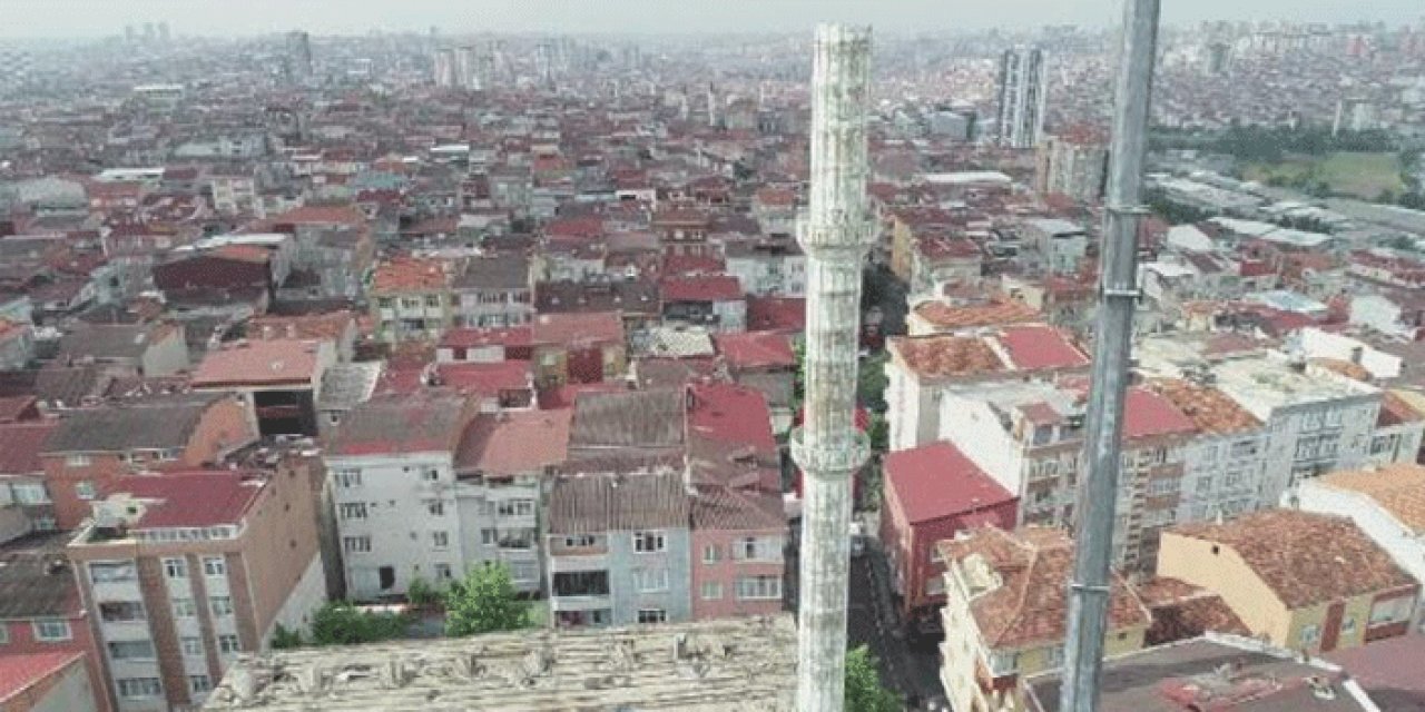 Risk nedeniyle kapatılmıştı: Caminin yıkımı başladı