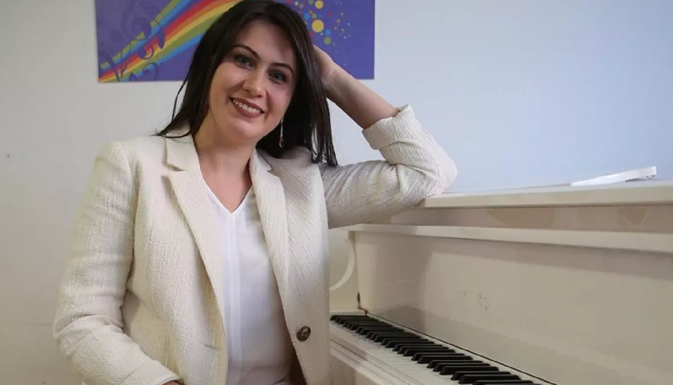 Elena Çekiç kimdir? Elena Çekiç nereli ve kaç yaşında?