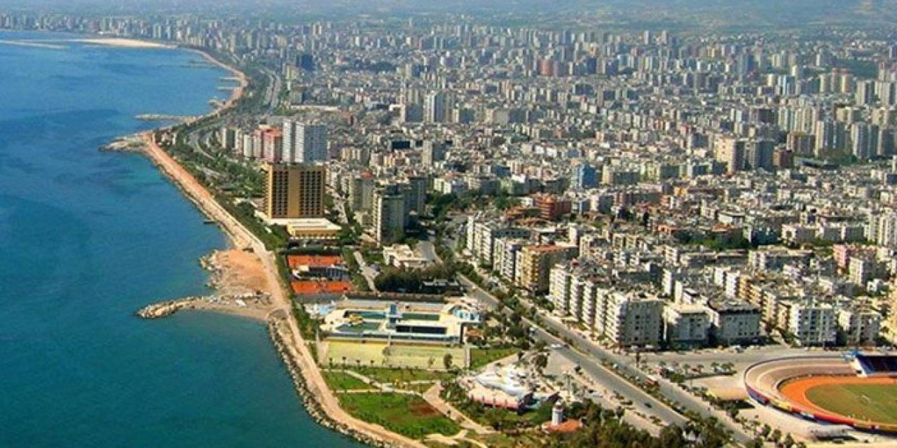 İl olacak ilçeler konuşulurken Tarsus'tan dikkat çeken tabela