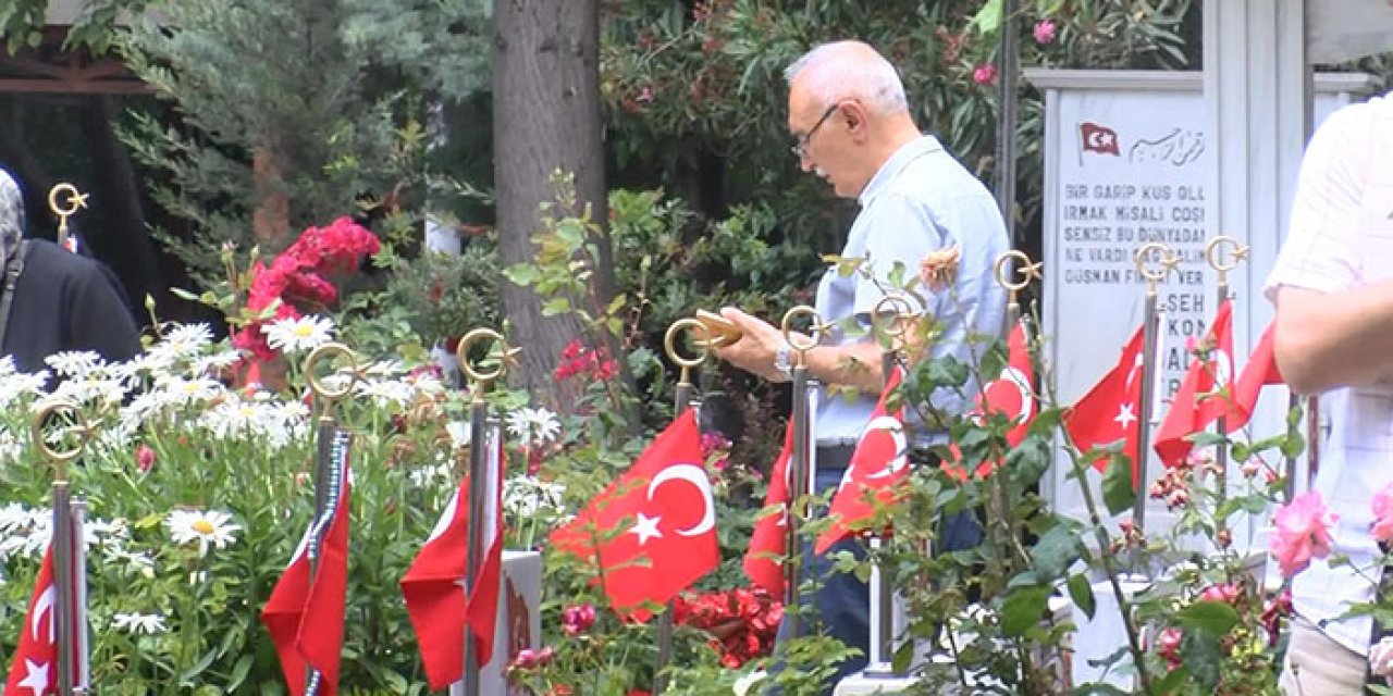 Edirnekapı Şehitliği'nde babalar günü