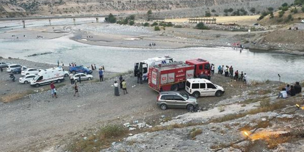 Adıyaman’da serinlemek için çaya girdi: Canından oldu