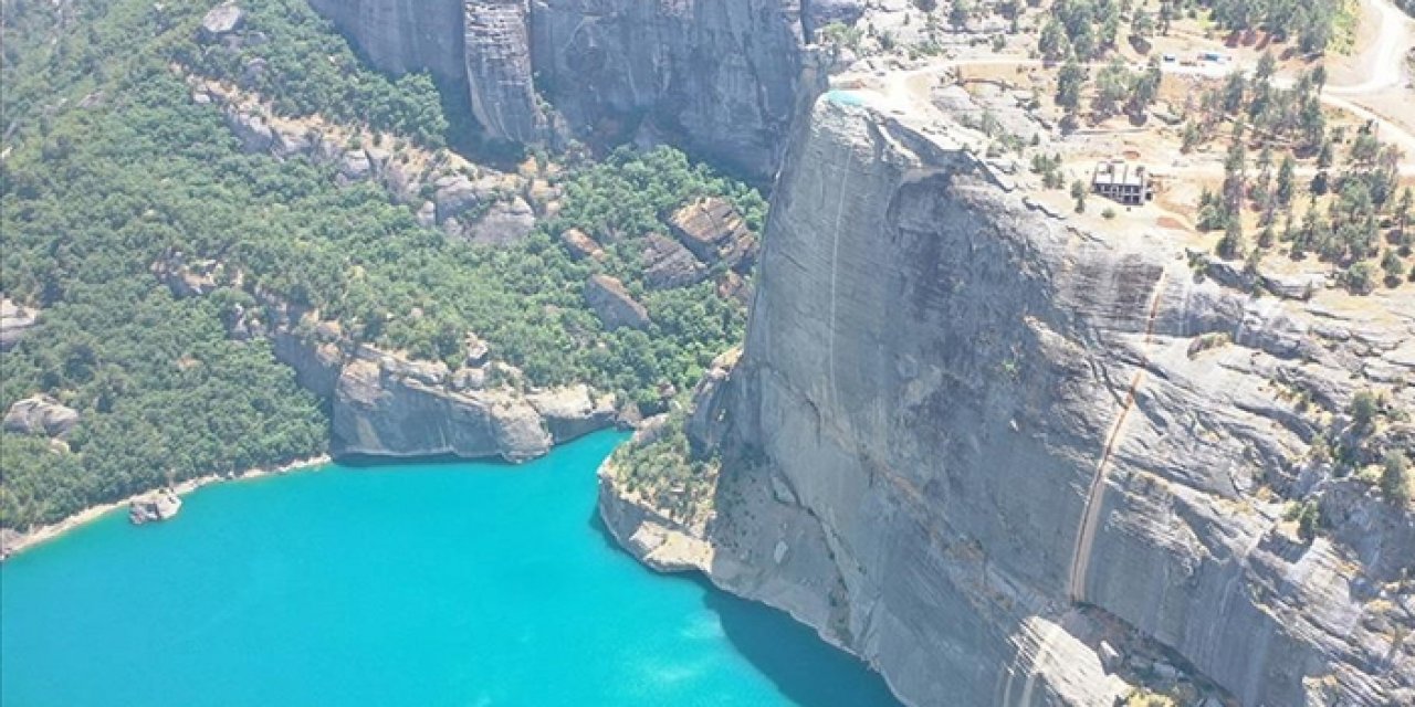 Kahramanmaraş’taki görkemli cam terasta sona doğru